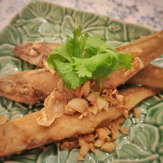 ターマリック風味の魚の唐揚げ