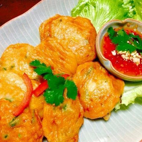 タイ風さつま揚げ & スイートチリソース