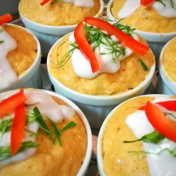 白身魚のカレーペーストとココナッツミルク蒸し