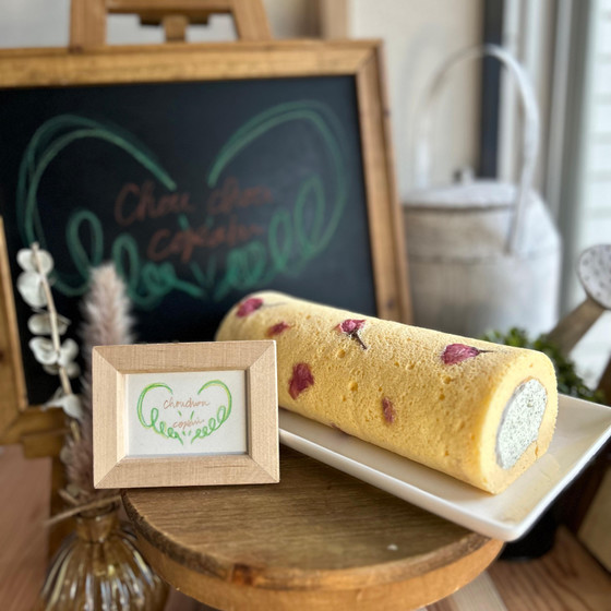 桜の米粉ロールケーキ