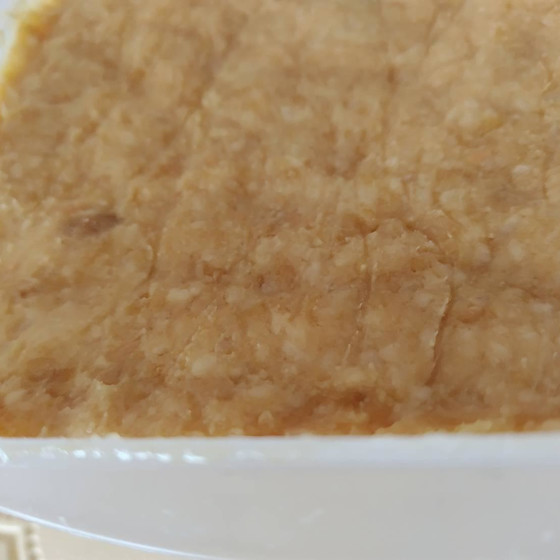 米麹でつくる味噌、土鍋ごはん、鯛のあら汁
