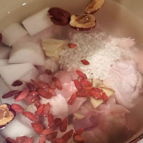 作って食べて学べるレッスン　雑穀食パンと参鶏湯風スープ　