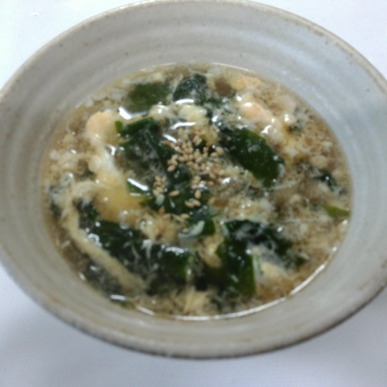 わかめと糸寒天のスープ