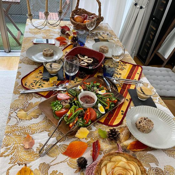 南仏クリスマスのチキンを味わう特別レッスン