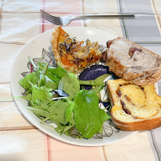 自家製酵母パンと家庭料理　runrun's oven