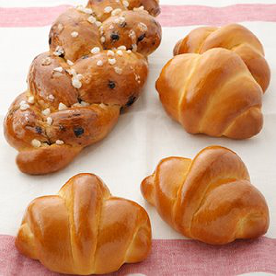 基本のバターロール＆ブルーベリーのツォップ　手ごねレッスン