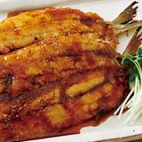 魚をさばく家庭料理