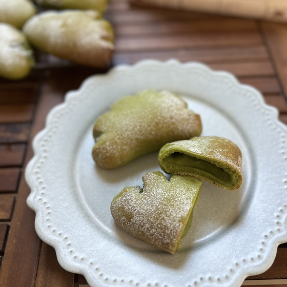 抹茶クリームパン生地にもクリームにも抹茶入りです✨