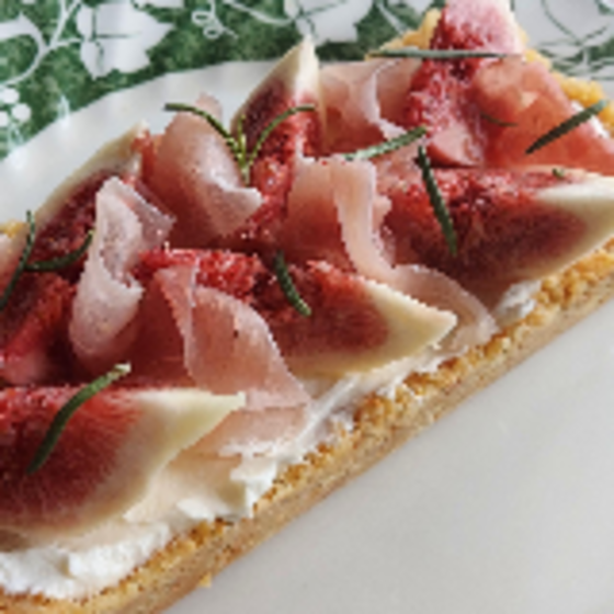 イチジクと生ハムのチーズケーキ