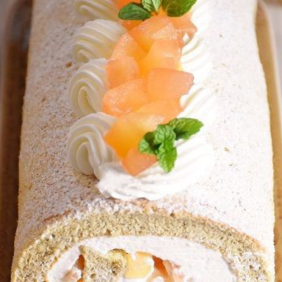 りんごと紅茶のロールケーキ