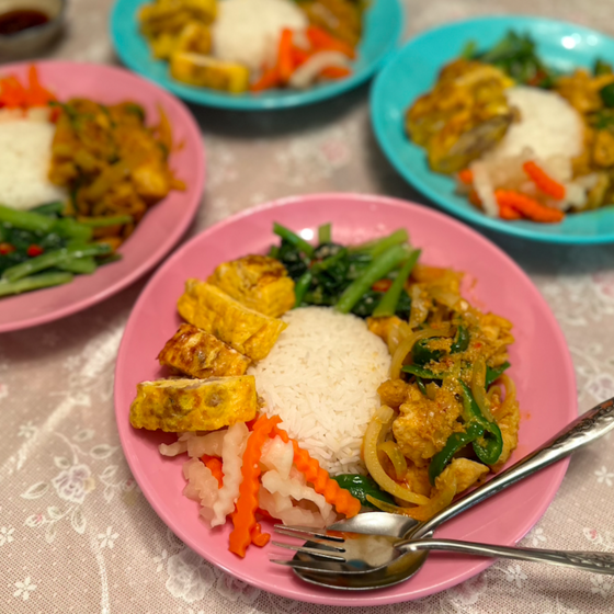 ベトナム家庭料理をたくさん作りますよ。