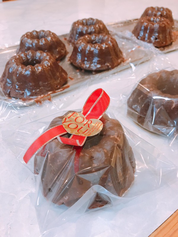 お菓子教室
伝統の焼き菓子クラス
クグロフショコラ