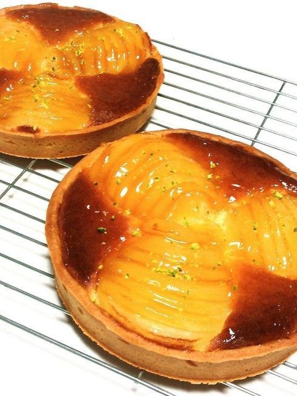 洋梨タルト。定番の味をいつでも美味しく作れるように。