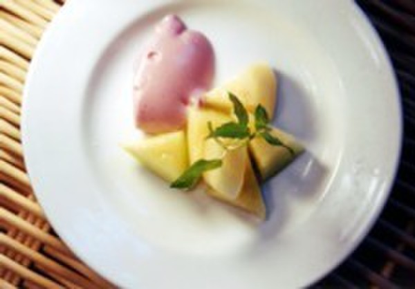 ●教室料理レシピ：メロンとポルト「ヌーベ」