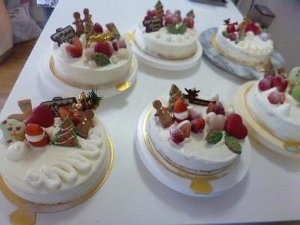 毎年人気のクリスマスケーキ教室