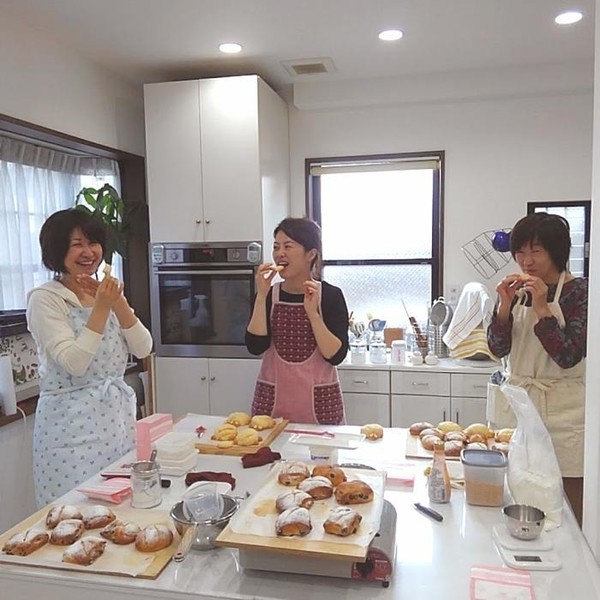 みんなでつまみ食い中（笑）