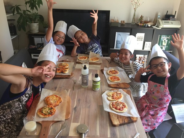 2018-08 kidsレッスン 生地から作るピザ