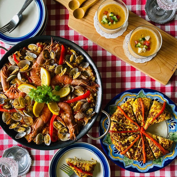 魚介たっぷりのスペイン料理。