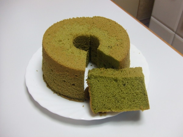 抹茶のシフォンケーキです

