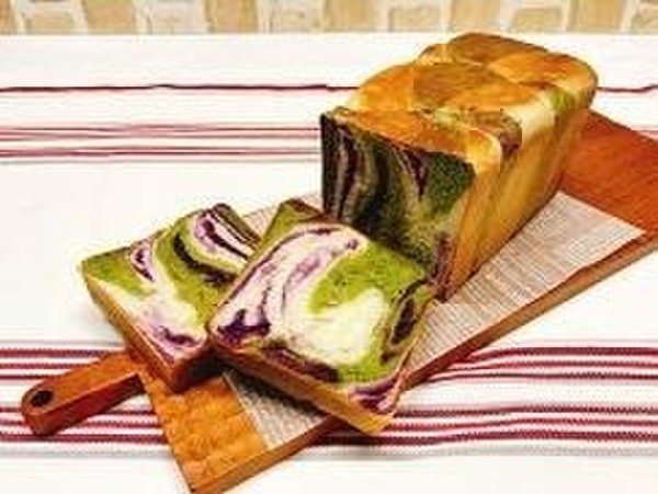 2017年9～10月単発メニュー”抹茶あん食パン”