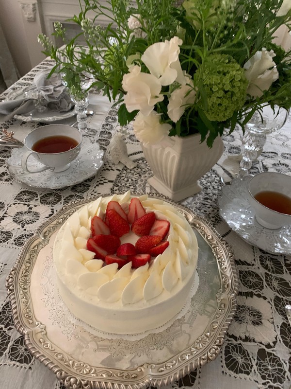 いちごのケーキは毎年レッスンいたします。