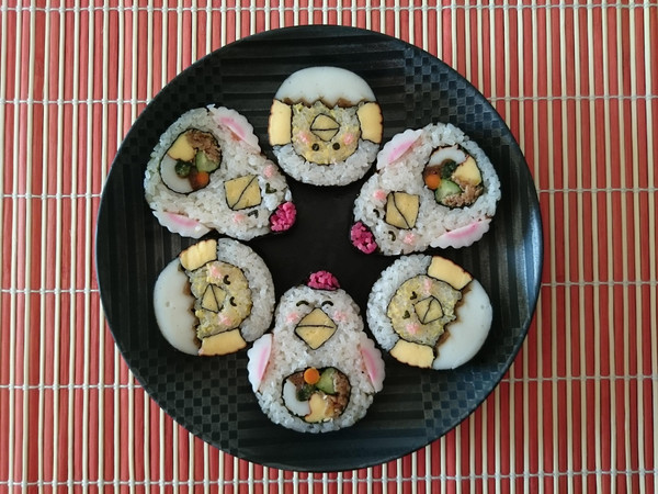 食べておいしい干支巻き
コッコだるま
