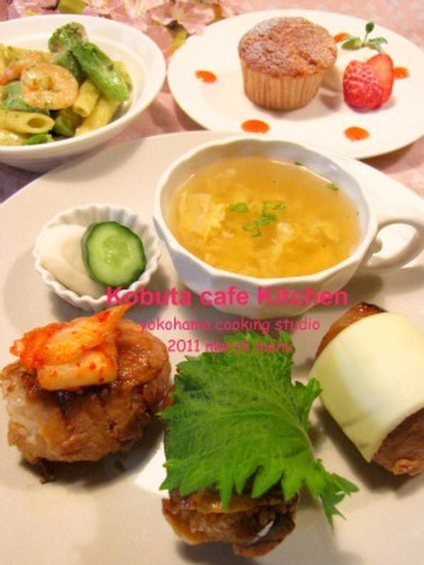 3月はお花見カフェメニュー。肉巻きおにぎりプレート！