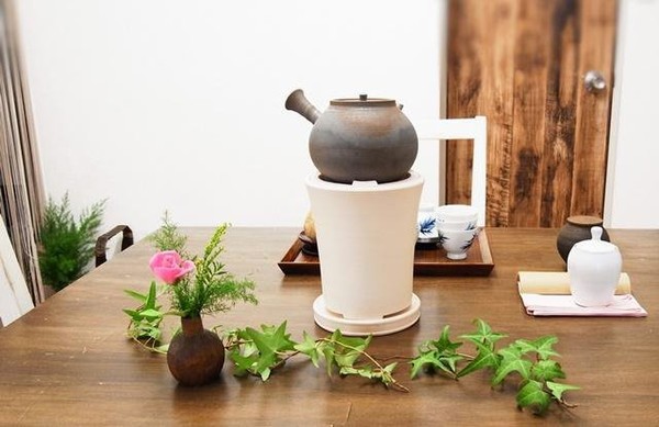 お煎茶クラスはテーブル席で行います。