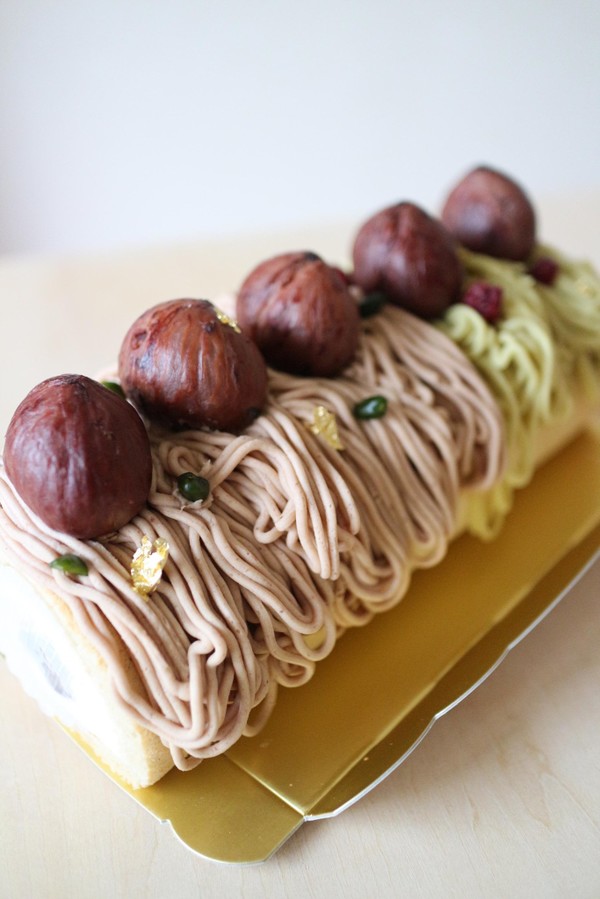 ケーキも自分で作ると優しい味で美味しい。