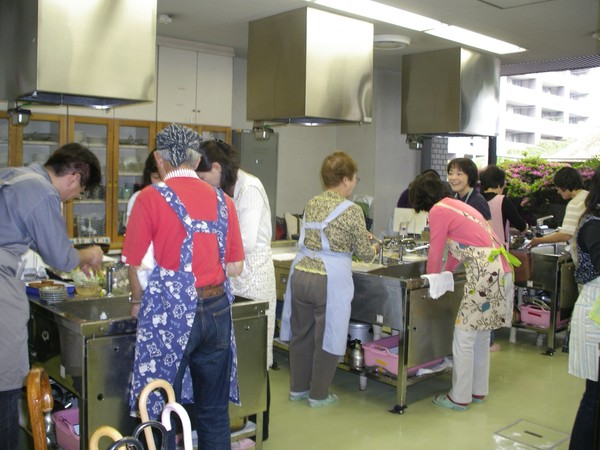 近所の地区センターでの
教室風景