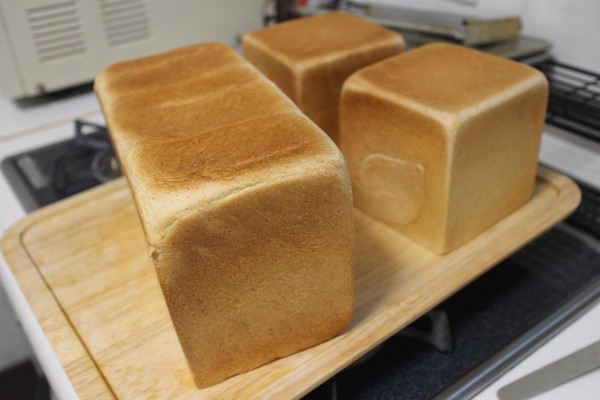 食パン（ホシノ天然酵母、イースト）