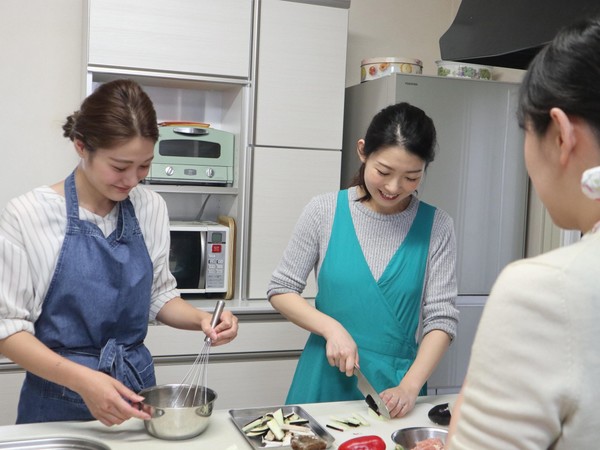 少人数制なので料理工程を見逃すことがありません。