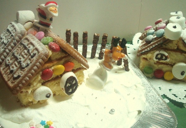 クリスマス親子レッスンです「お菓子のおうち」