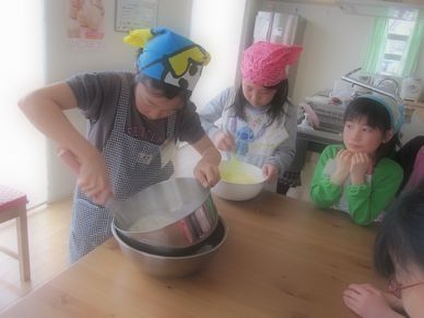 みんなで頑張って作業します