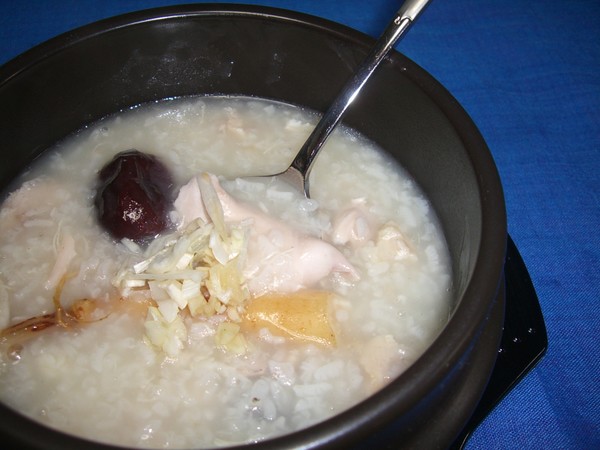 参鶏粥　韓国料理