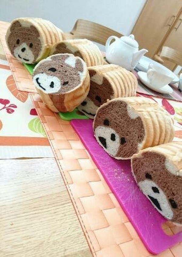デコ食パン　クマちゃん
いろんな顔になるのが楽しいんです