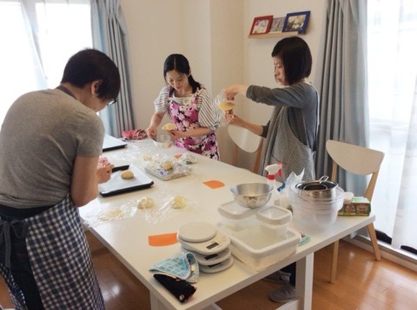 おしゃべりしながら楽しいレッスン(船橋教室にて)。