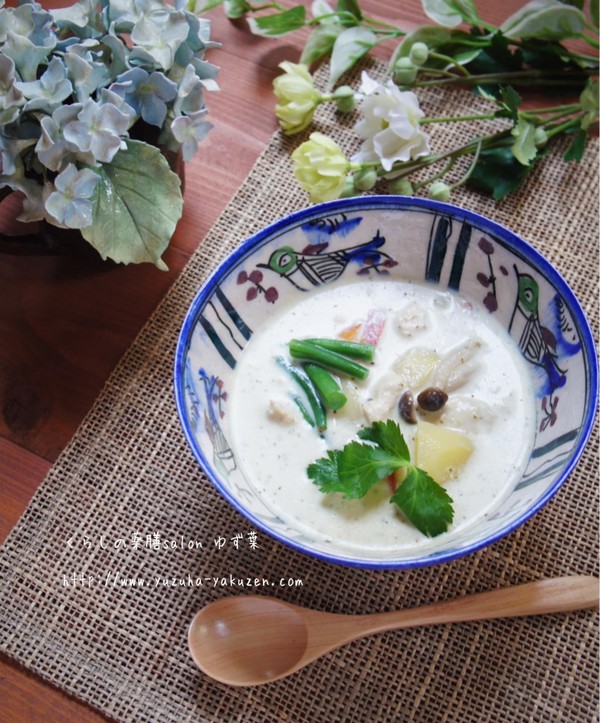 和ハーブで作るグリーンカレー