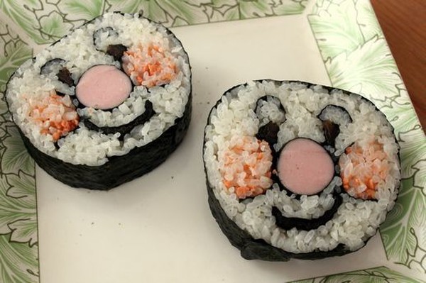 外部での講習①：アンパンマンの飾り巻き寿司
