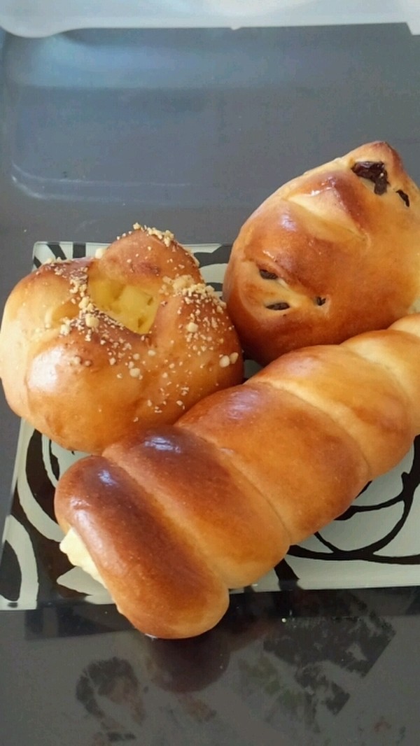 初級のコルネ　チーズレーズンバンズたち
