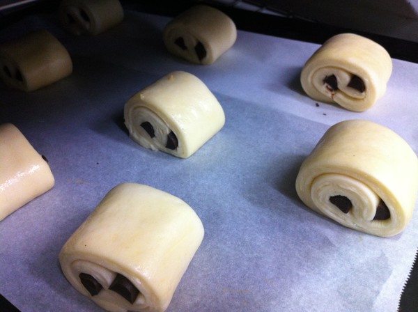 フランスバターで作るパン・オ・ショコラ