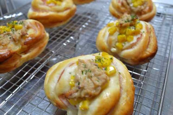 ハムロール、焼き上がりです！