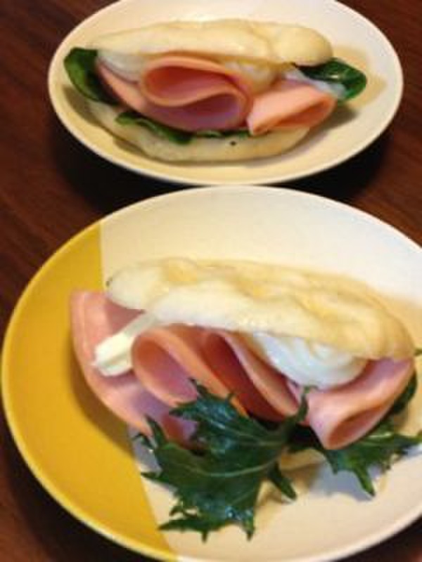 焼き上がったパンをサンドイッチにして試食☆