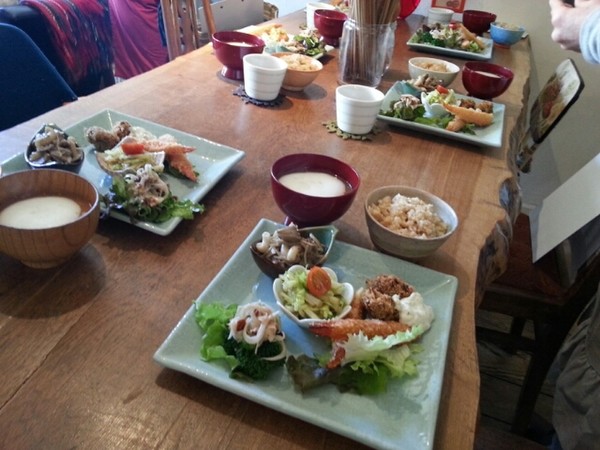 4/8カフェクッキングクラス 試食の様子