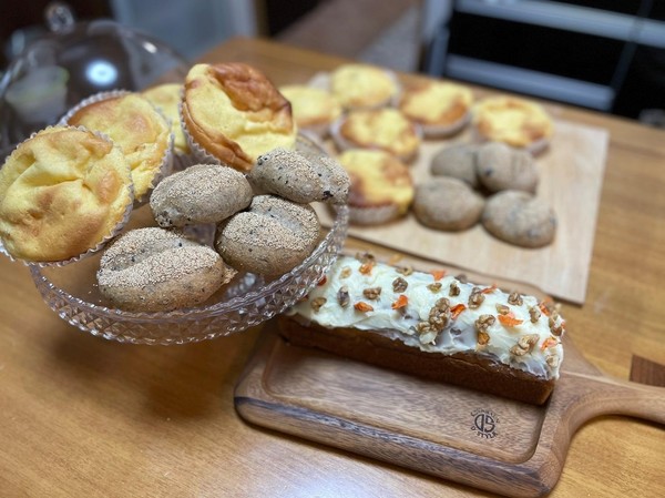 お菓子とパン