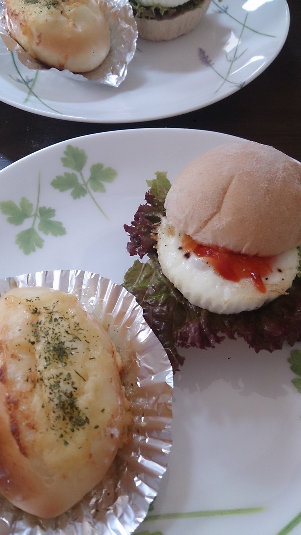 全粒粉のバンズ＆マヨネーズパン