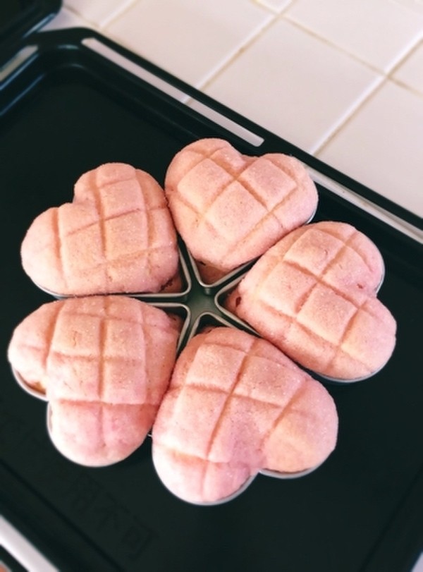  ❤のイチゴメロンパン