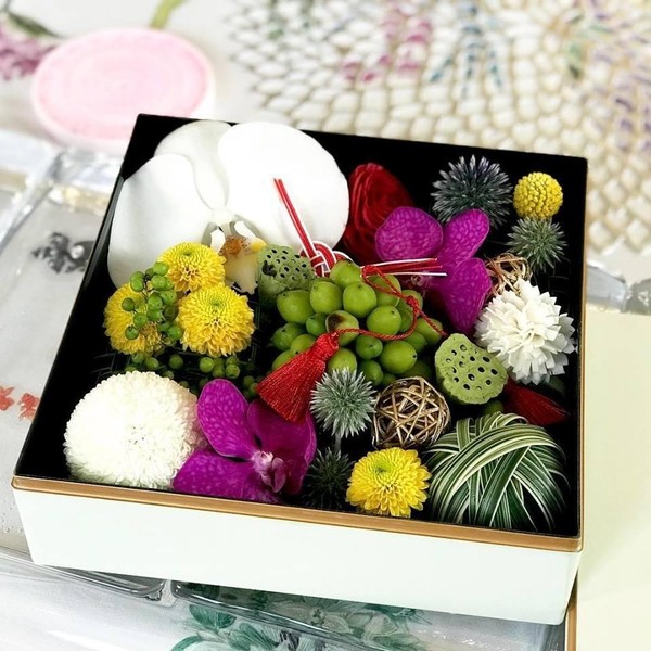 お花をお重に詰めるセンス！お花の先生のセンス！！
