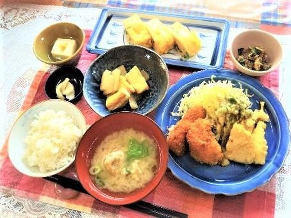 だし巻き卵チーズインチキンカツをつくりました。