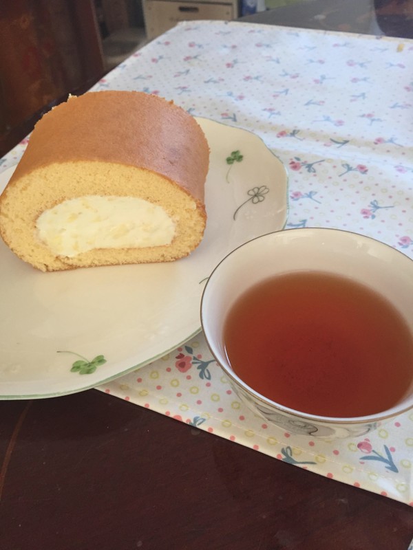 ファミリーコースパート1、ロールケーキです。